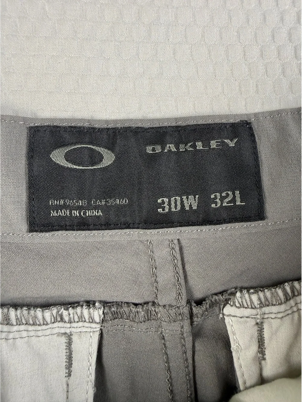 Oakley Men’s 30x32 Gray Golf Pants Performance Stretch Lightweight Golfcore